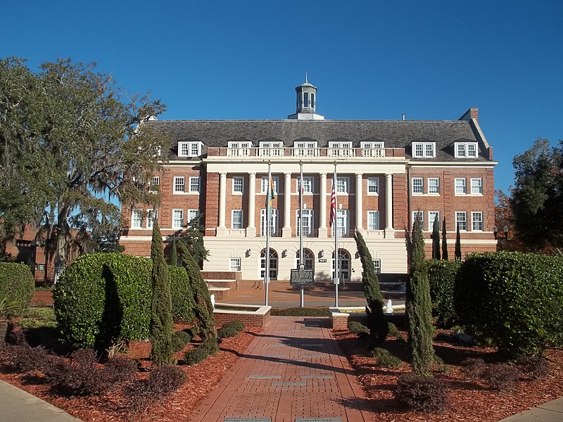 Lee Hall in Tallahassee Florida where Tiny Tom local Chimney repair service is located