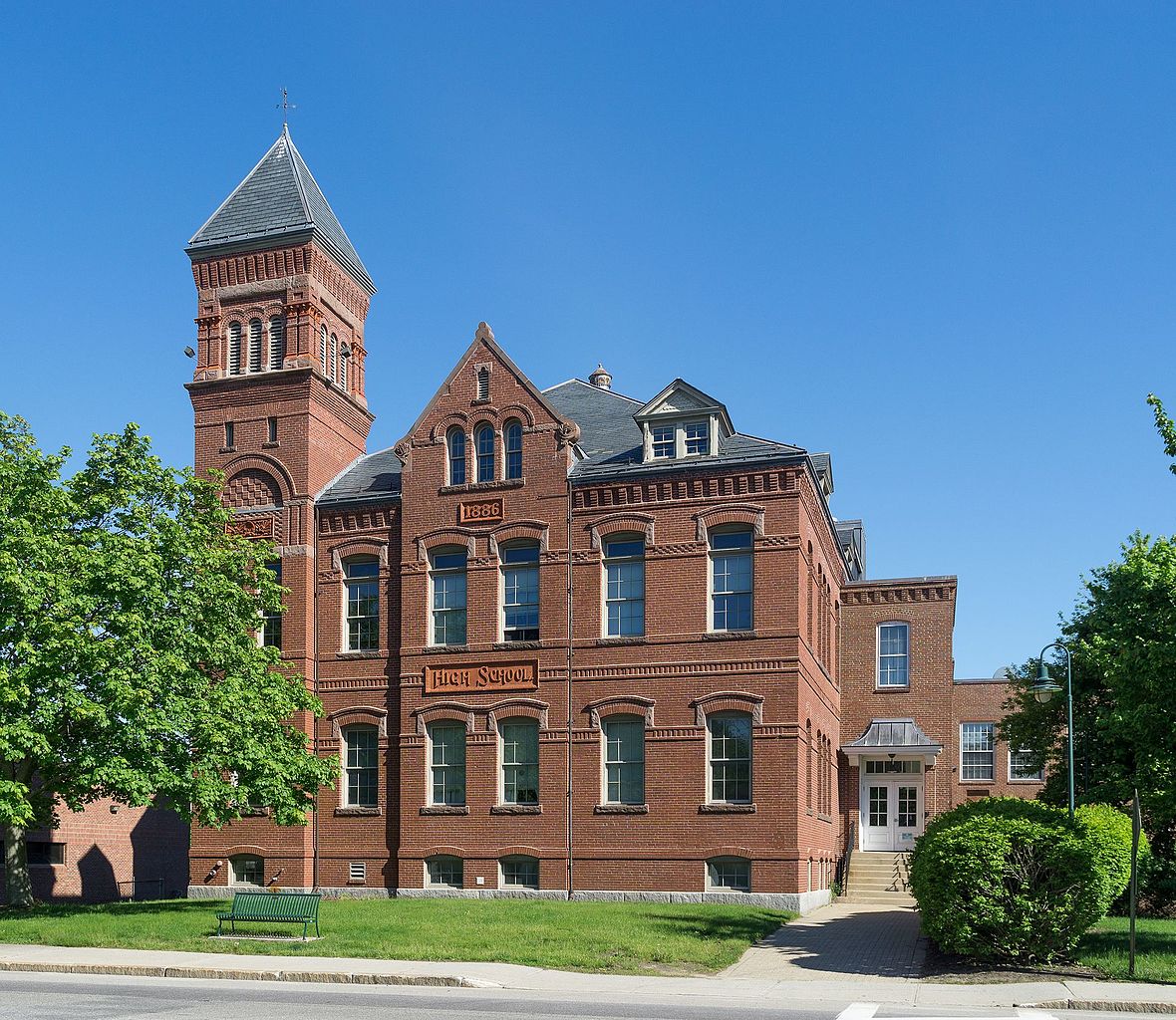 Tiny Tom Chimney Sweep and Repair Services are the best chimney sweeps in Cumberland county MN